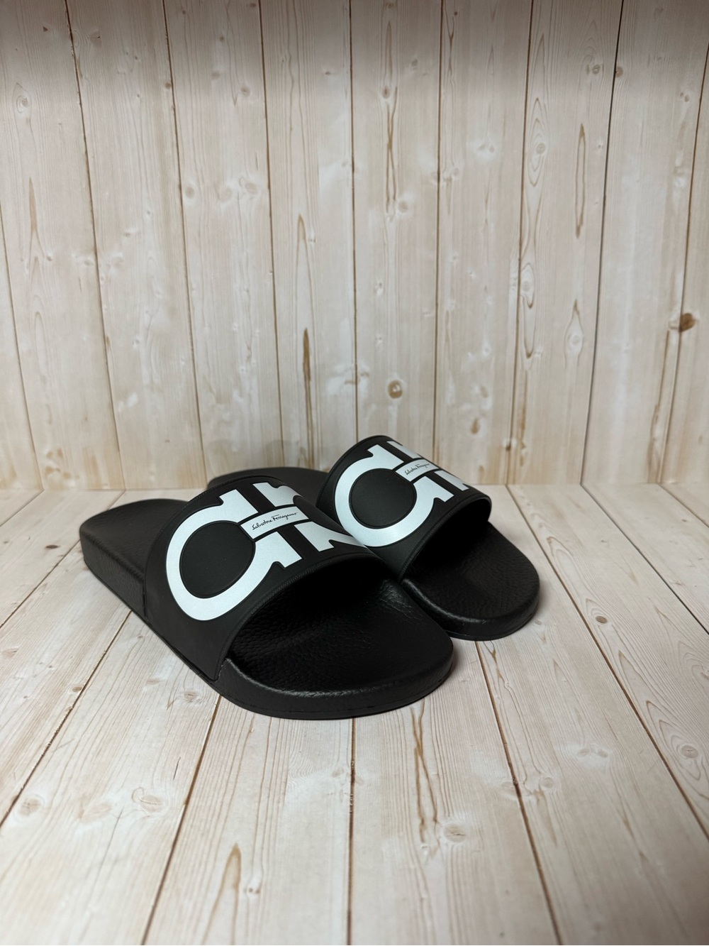 Salvatore Ferragamo Groovy 2 Logo Slide Sandals Black/White Sz 9
